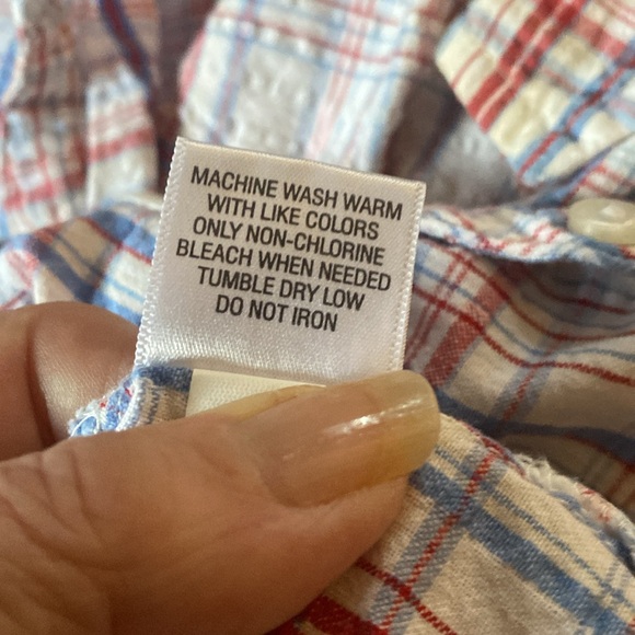 3/$15. Two for the price of one! Casual shirts size M - Picture 7 of 7